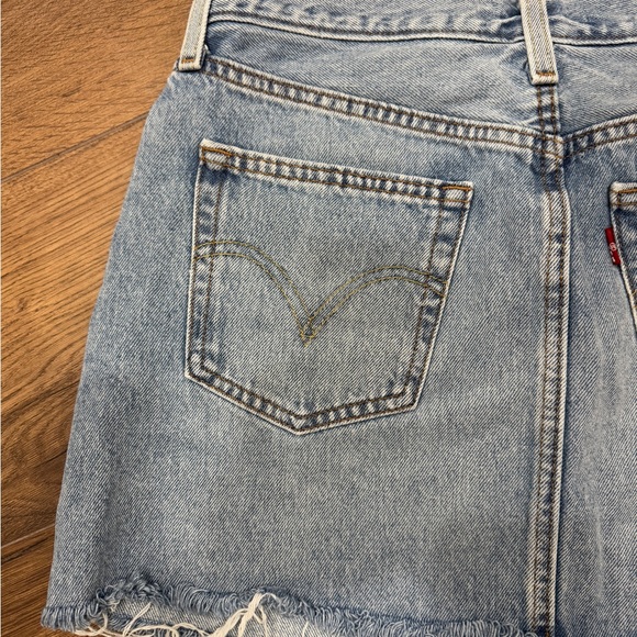 Levi’s Icon Denim Mini Skirt - Picture 7 of 7